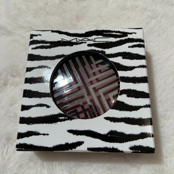 MAC Beauty Powder Blush ON A MISSION Rare NIB - Picture 3 of 6
